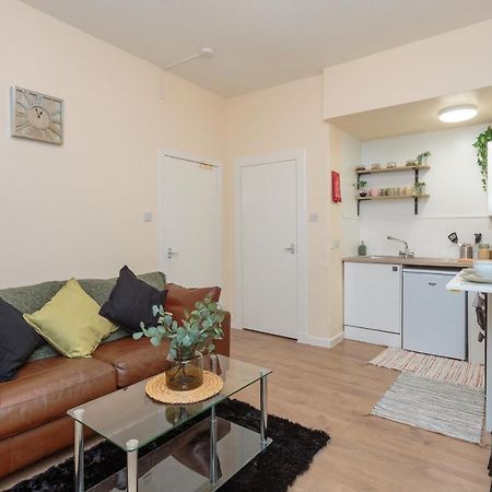 Cozy 1B Groundfloor - 8 Minute From City Centre เอดินบะระ ภายนอก รูปภาพ