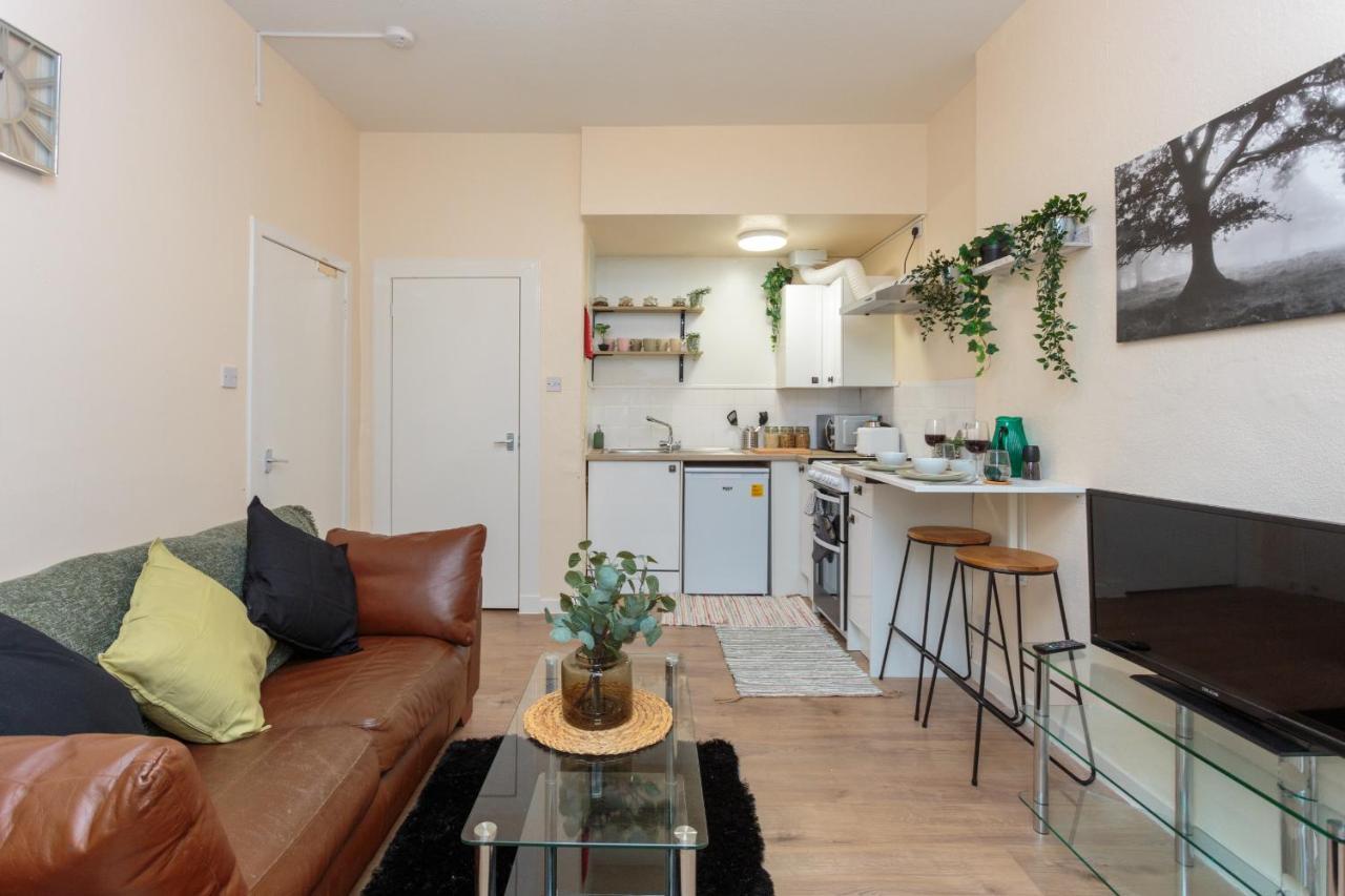 Cozy 1B Groundfloor - 8 Minute From City Centre เอดินบะระ ภายนอก รูปภาพ