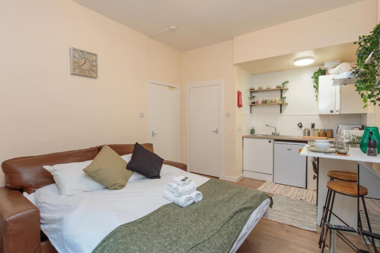 Cozy 1B Groundfloor - 8 Minute From City Centre เอดินบะระ ภายนอก รูปภาพ