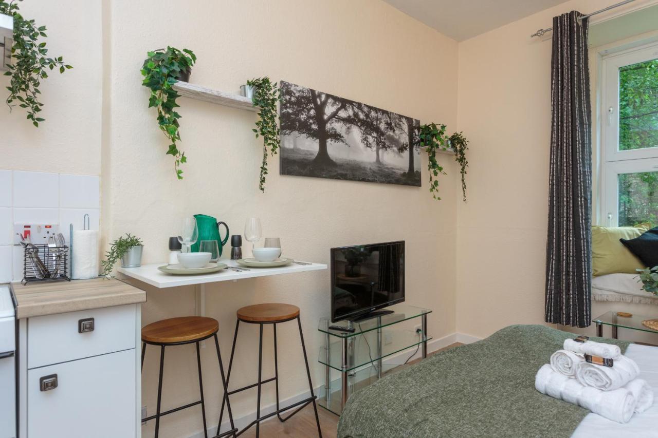 Cozy 1B Groundfloor - 8 Minute From City Centre เอดินบะระ ภายนอก รูปภาพ