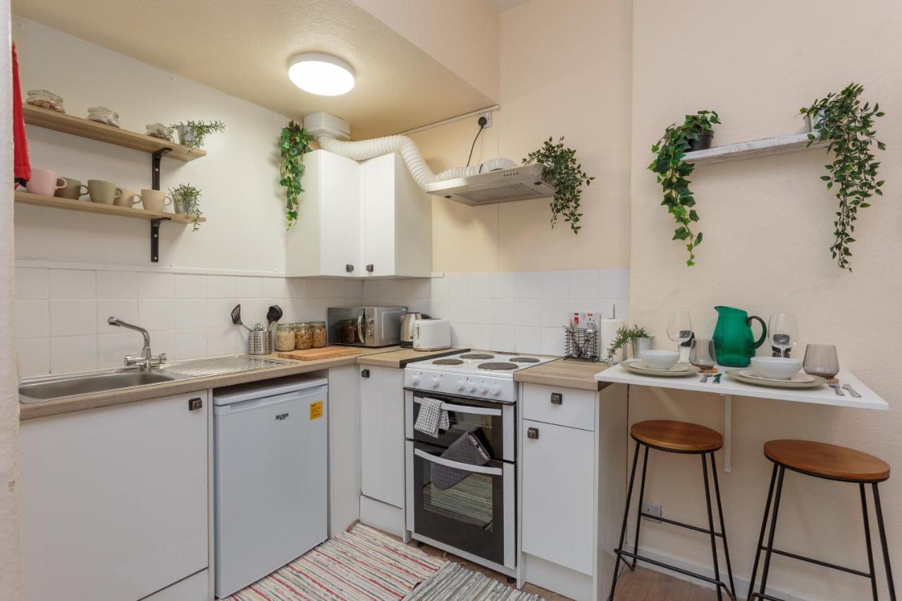 Cozy 1B Groundfloor - 8 Minute From City Centre เอดินบะระ ภายนอก รูปภาพ